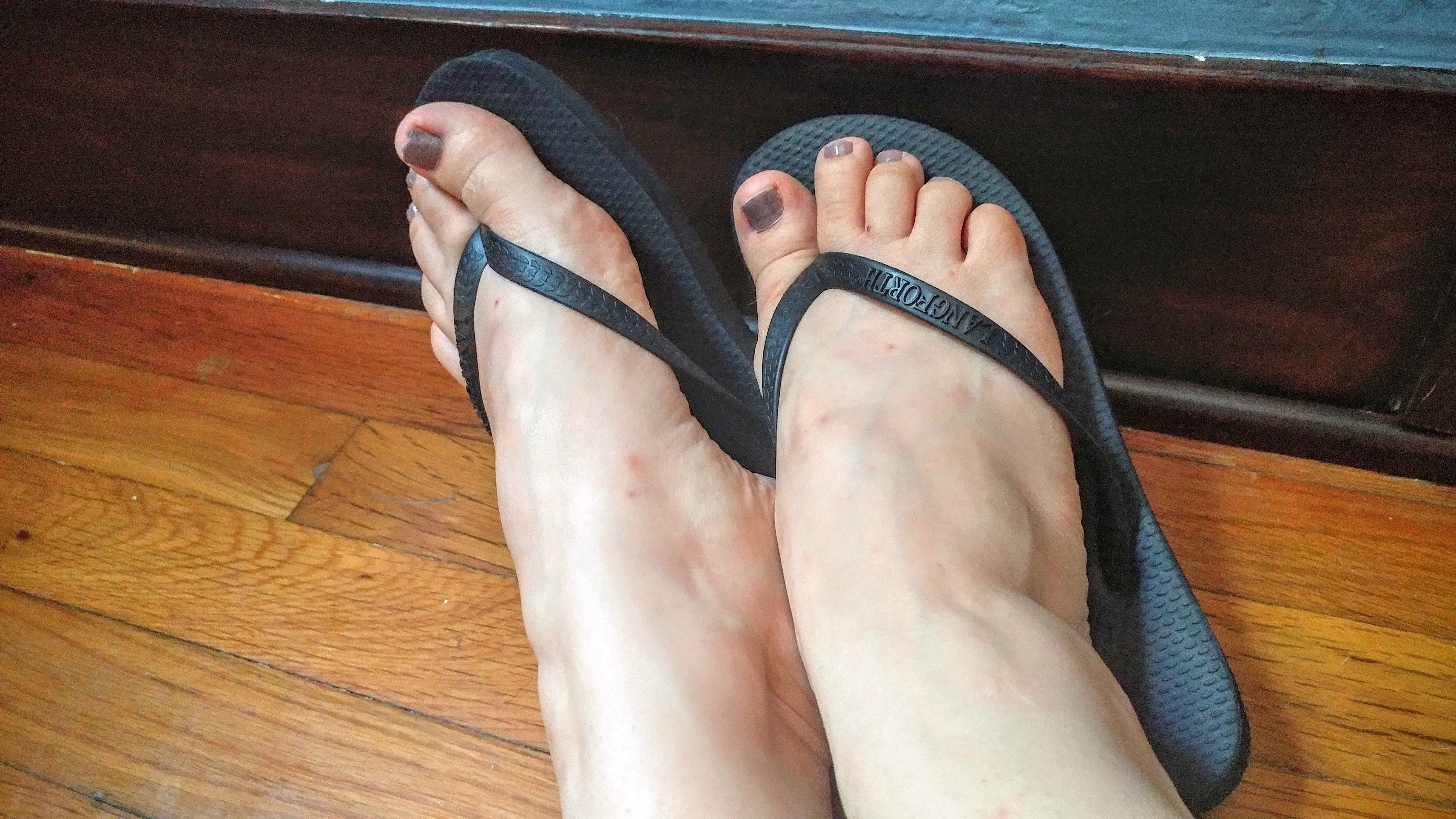 Claws reccomend flip flops feet worship