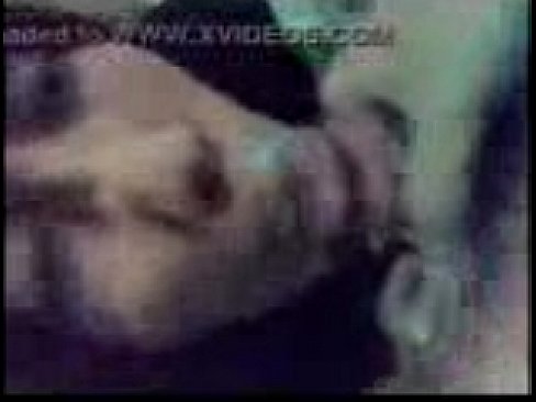 jilbab nyepong crot di mulut