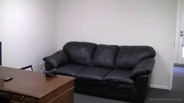 Combo reccomend brown couch
